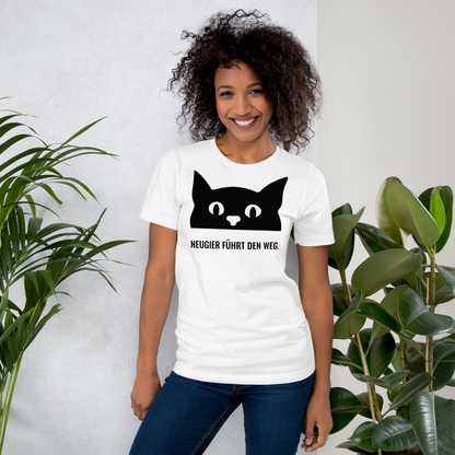 AdventureCat™ – Neugier Edition | Premium T-Shirt